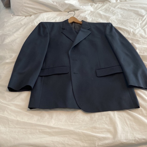 2 Custom Tailored Suits & 4 Shirts - Stuart Felman's Hong Kong Tailors - Picture 5 of 11